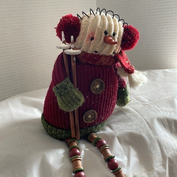 ☃️ Decorative Ski Snowman - Whimsical  Winter Charm! ☃️ - Picture 1 of 6